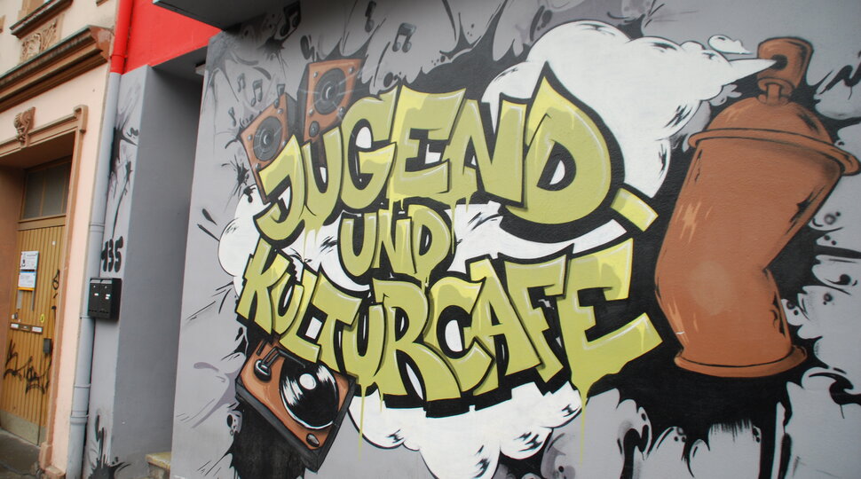 Graffiti "Jugend und Kulturcafé"