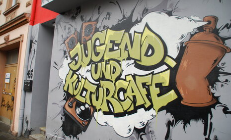 Graffiti "Jugend und Kulturcafé"